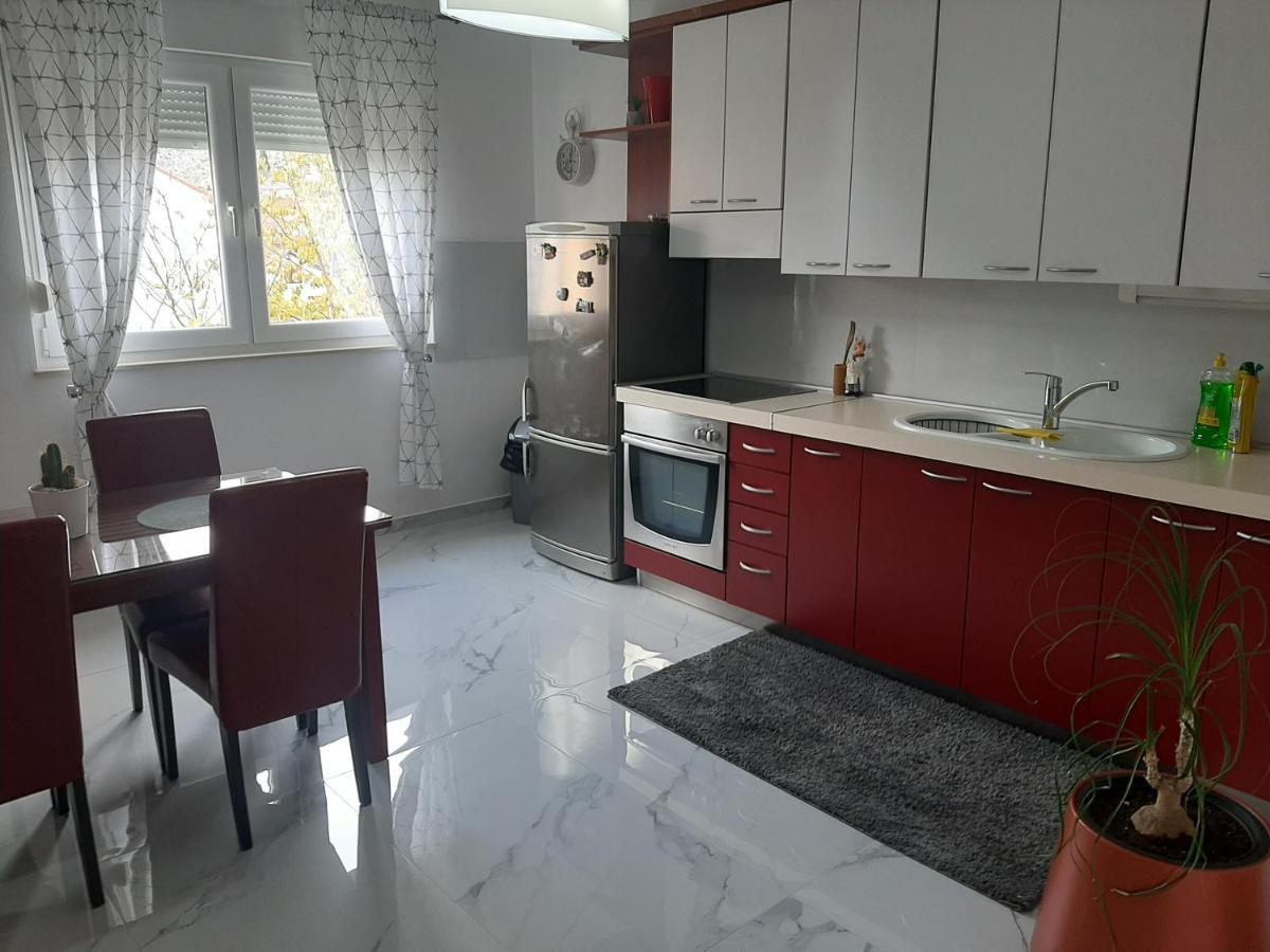 Guest House No 13 Мостар Екстериор снимка