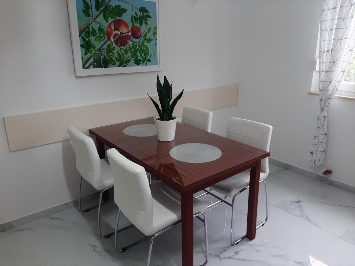 Guest House No 13 Мостар Екстериор снимка
