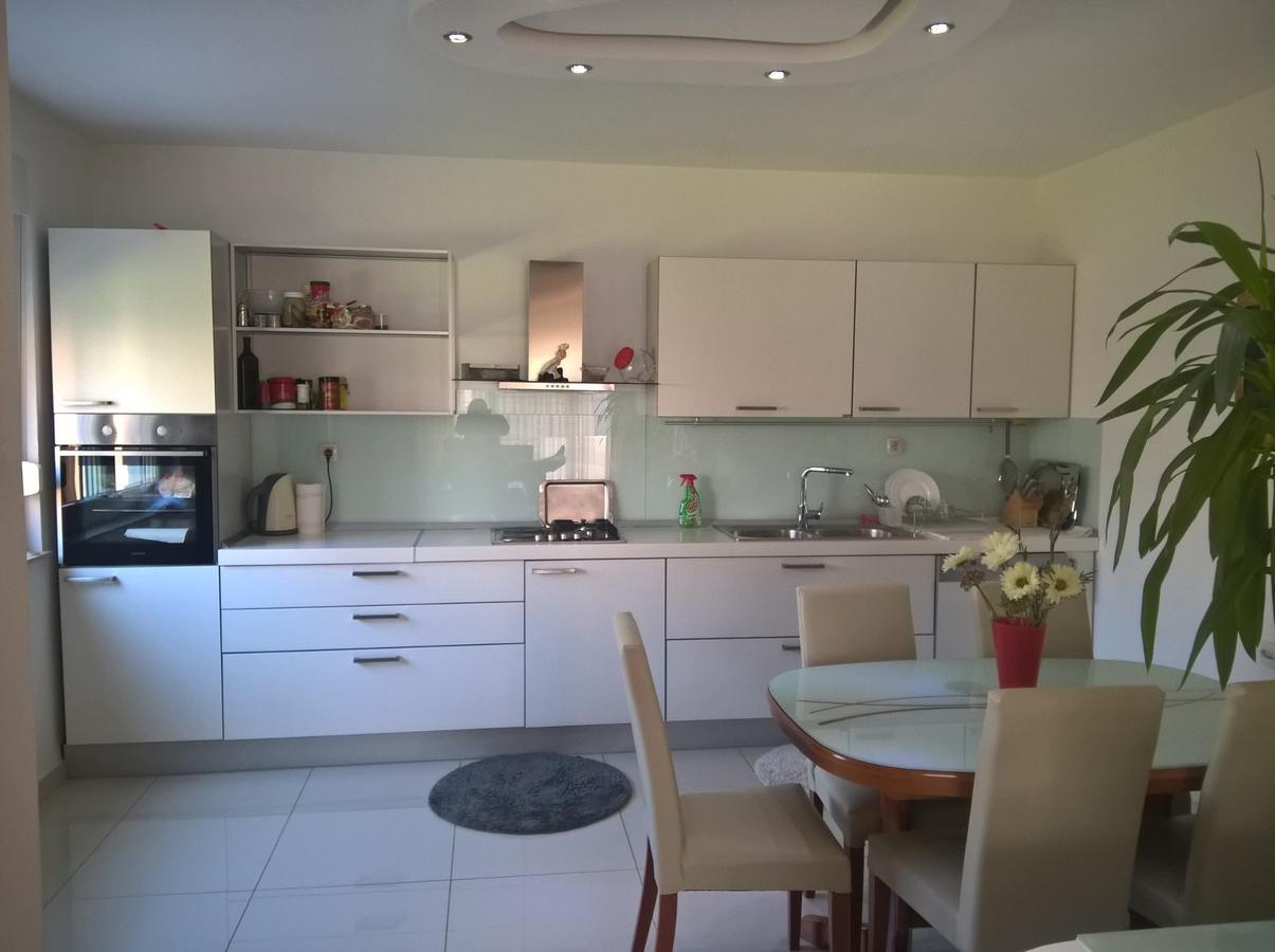 Guest House No 13 Мостар Екстериор снимка